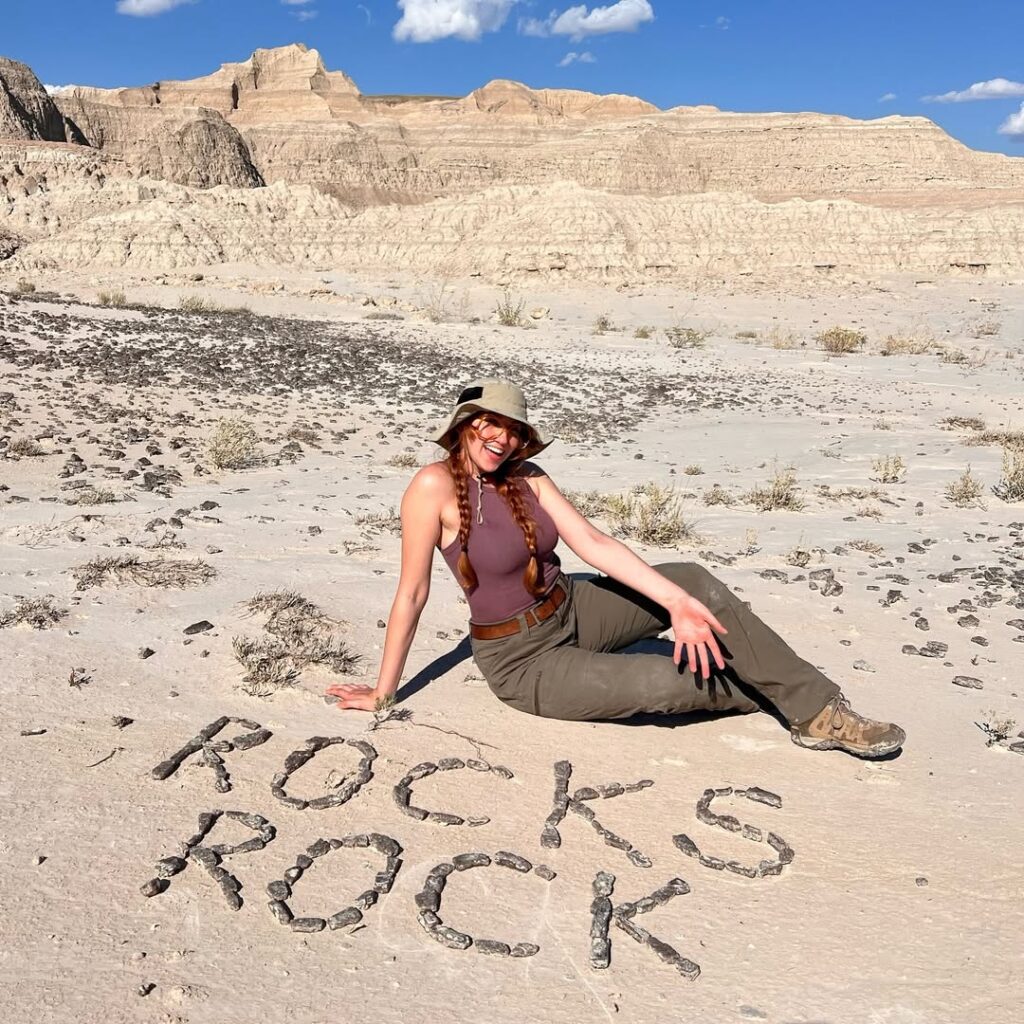 TikTok – Instagram – Groovygeologist/Cate Larsen – Nude Leaks