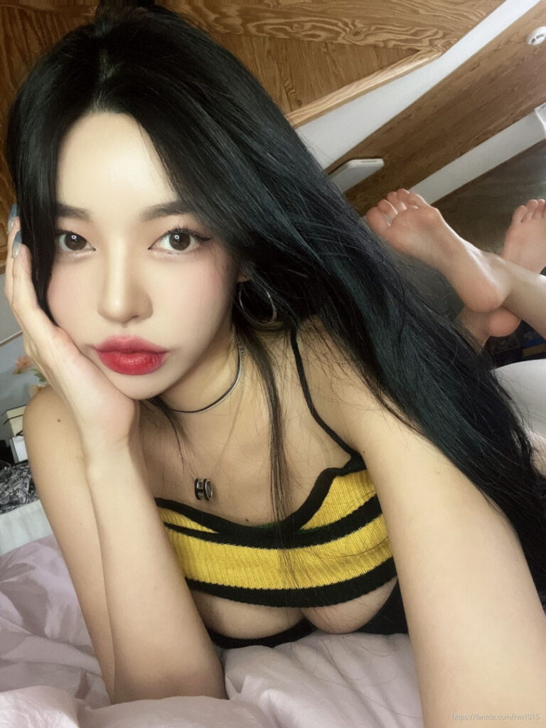 Fantrie – h___rvn / rvn1015 / 동그란 / Dongeuran – Nude Leaks