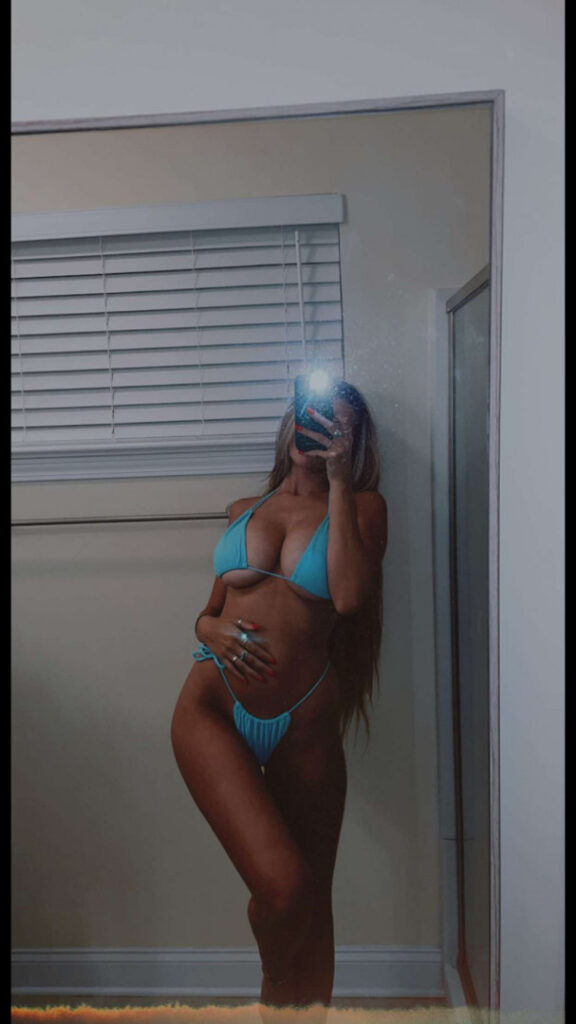 TikTok – hadelinemope / Maddie Hope – Nude