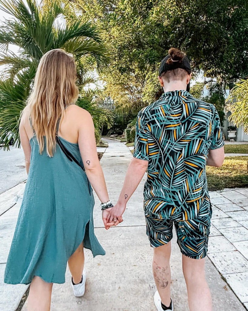 TikTok – HaileeandKendra – Hailee Kendra – Nude