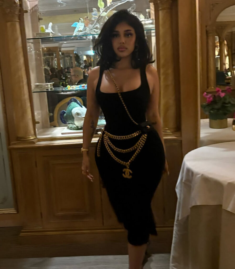 Instagram – HanaMyMood / Hana Mahmood – Nude