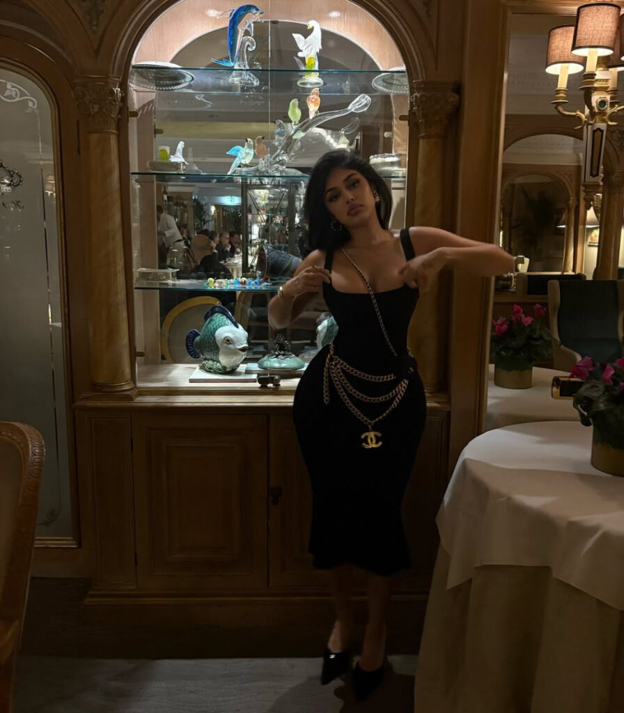 Instagram – HanaMyMood / Hana Mahmood – Nude