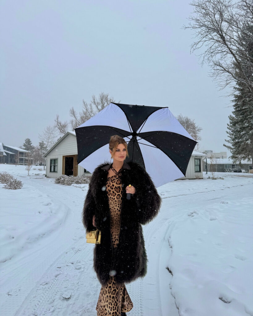 Instagram – Hannah Stocking – Nude