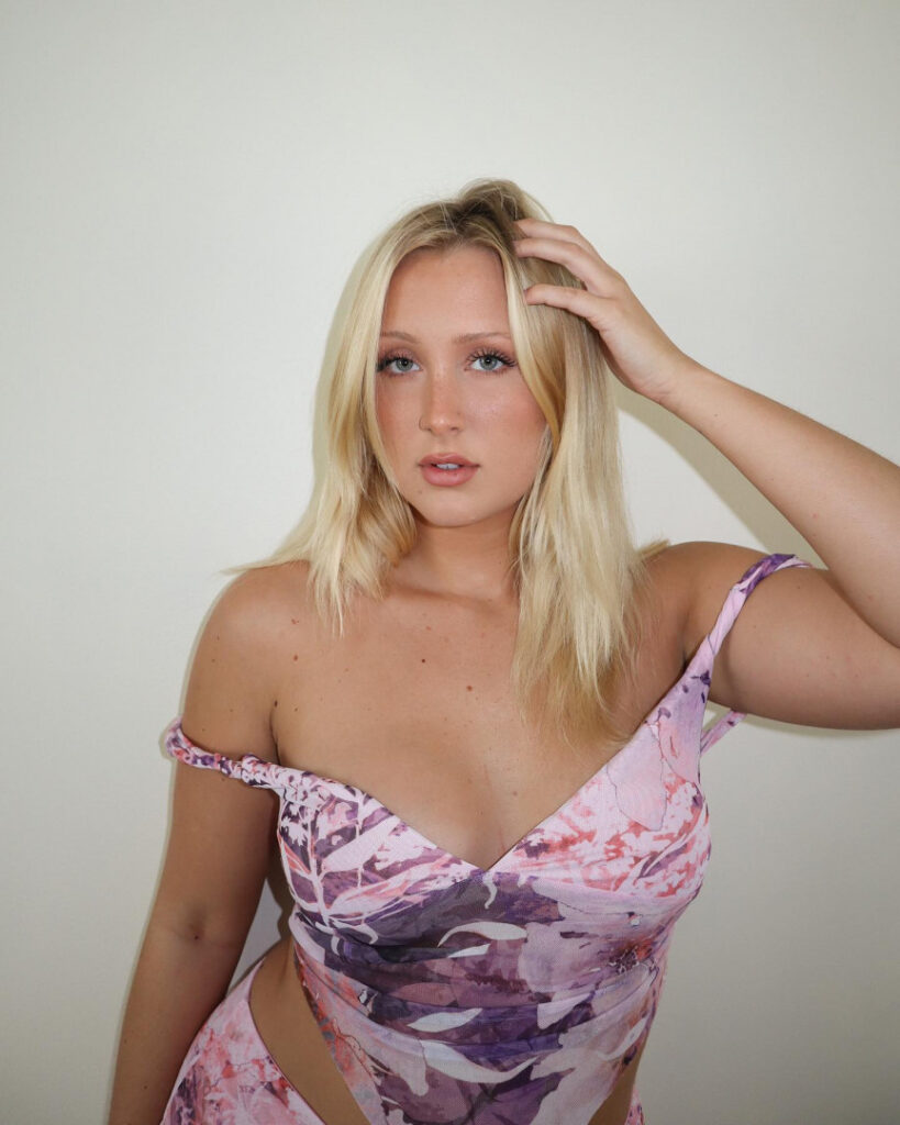 Youtube – Hannahgarske / Hanhazel – Nude Leaks