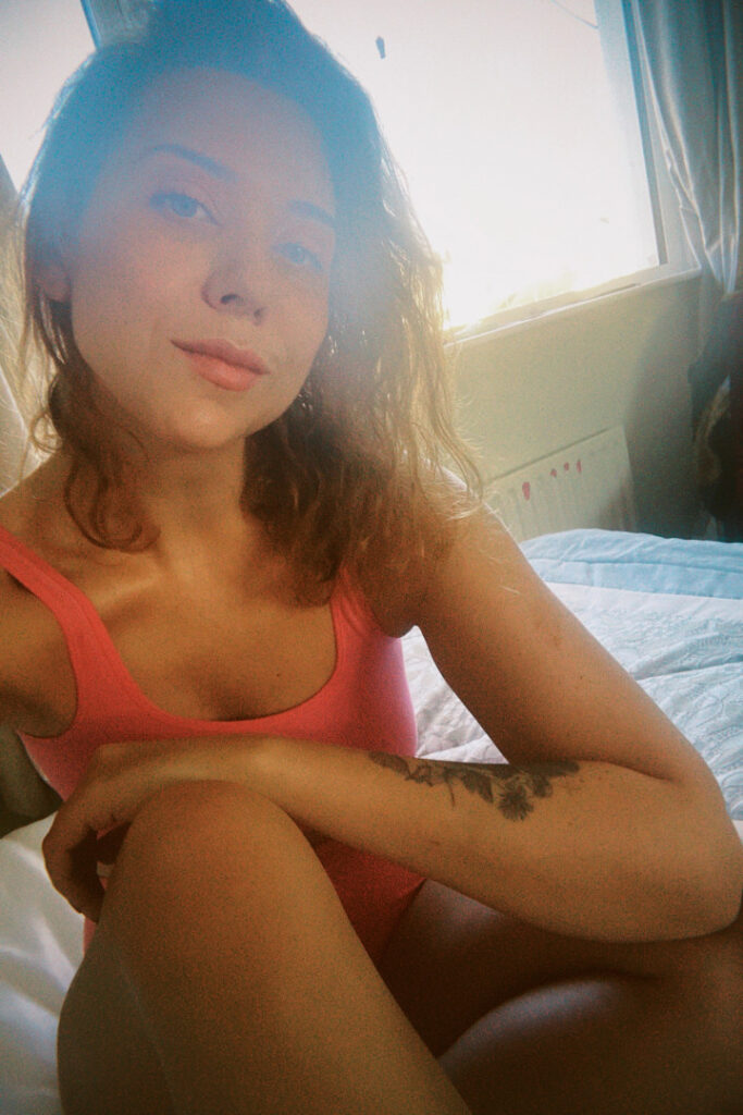 Youtube – Hazel Hayes – Nude