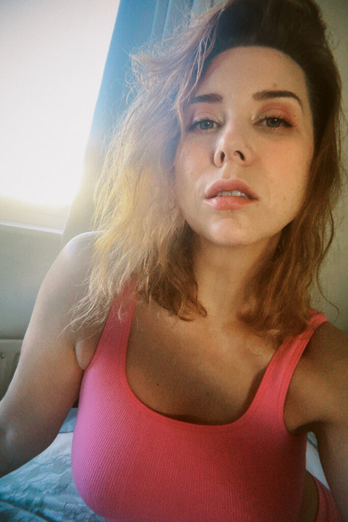 Youtube – Hazel Hayes – Nude