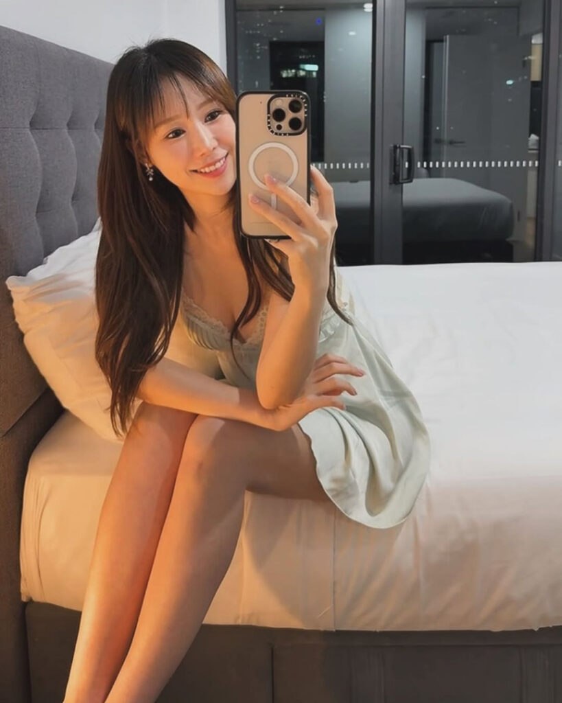 Twitch – Asian – hello_kiko – Nude Leaks