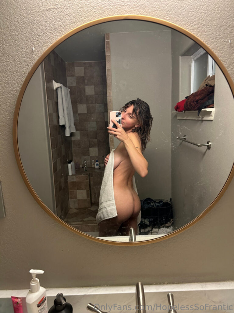 OnlyFans – Hopelesssofrantic – Nude