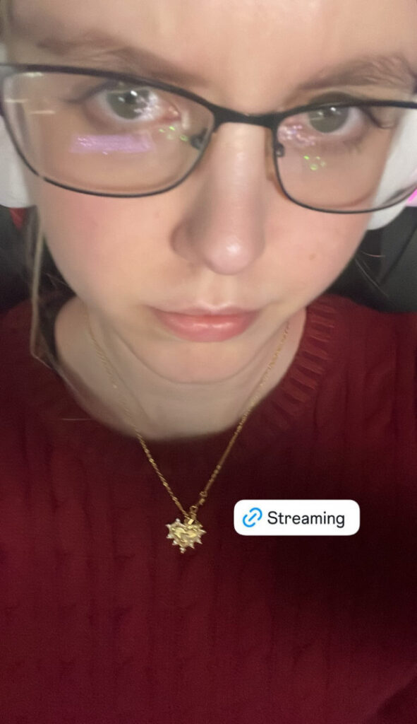 Twitch – T H I C C – HoxieLoxie – Nude