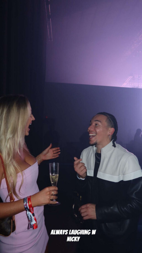 TikTok – Instagram – iamsydneythomas / Sydney Thomas – Nude