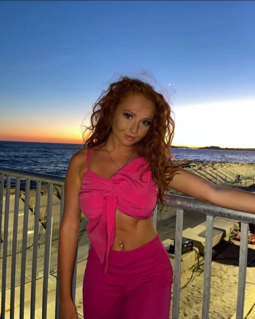 Instagram – ilonaaln – Nude