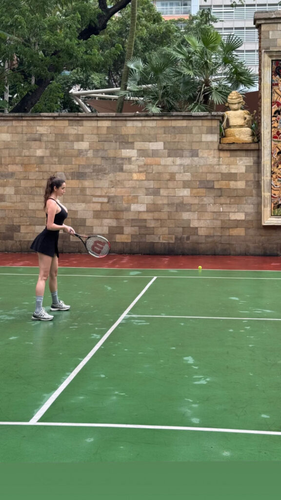 OnlyFans – Instagram – iuliagyrbu / miagirl007 / mia – Nude