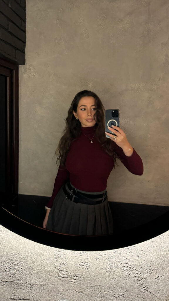 OnlyFans – Instagram – iuliagyrbu / miagirl007 / mia – Nude