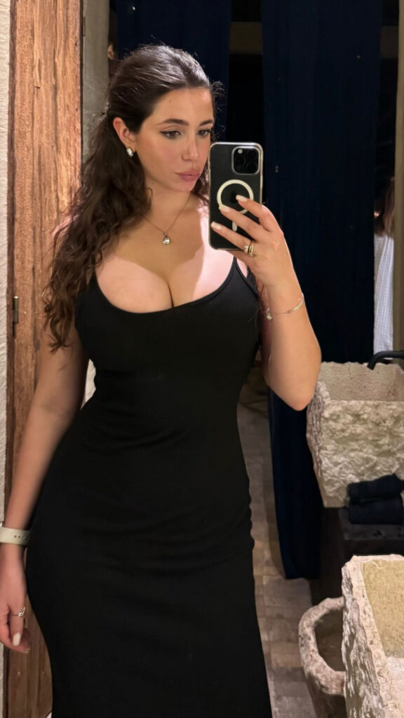 OnlyFans – Instagram – iuliagyrbu / miagirl007 / mia – Nude