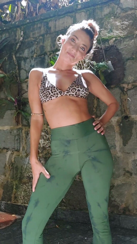 Brazil – Celeb – Júlia Oristanio – Nude Leaks