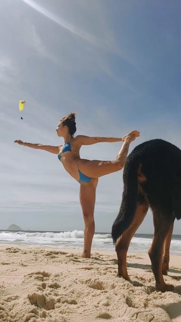 Brazil – Celeb – Júlia Oristanio – Nude Leaks