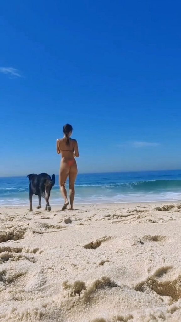 Brazil – Celeb – Júlia Oristanio – Nude Leaks