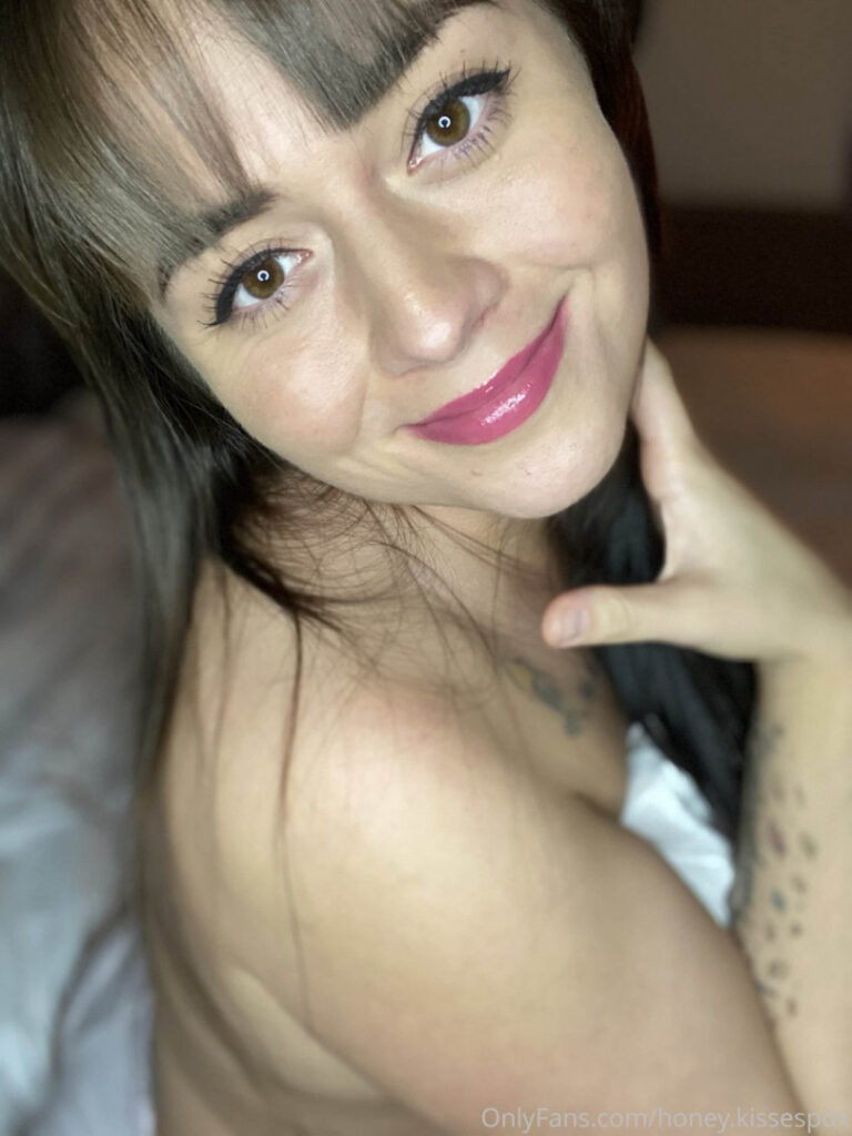 OnlyFans – TikTok – T H I C C – Jade_kennedypdx / honey.kissespdx – Nude Leaks