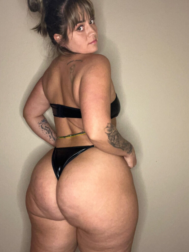 OnlyFans – TikTok – T H I C C – Jade_kennedypdx / honey.kissespdx – Nude Leaks