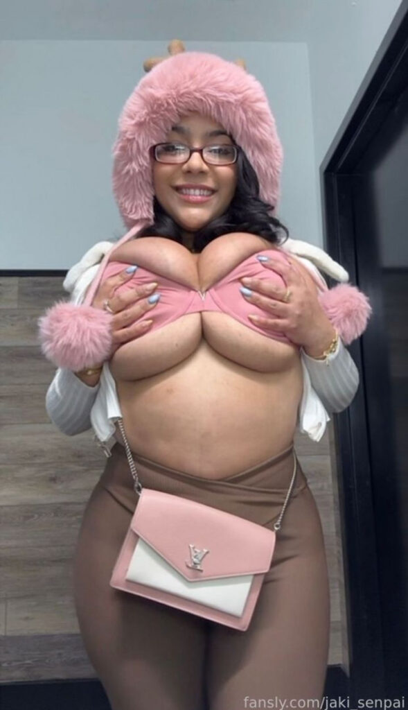OnlyFans – BBW – Jaki Senpai – Nude