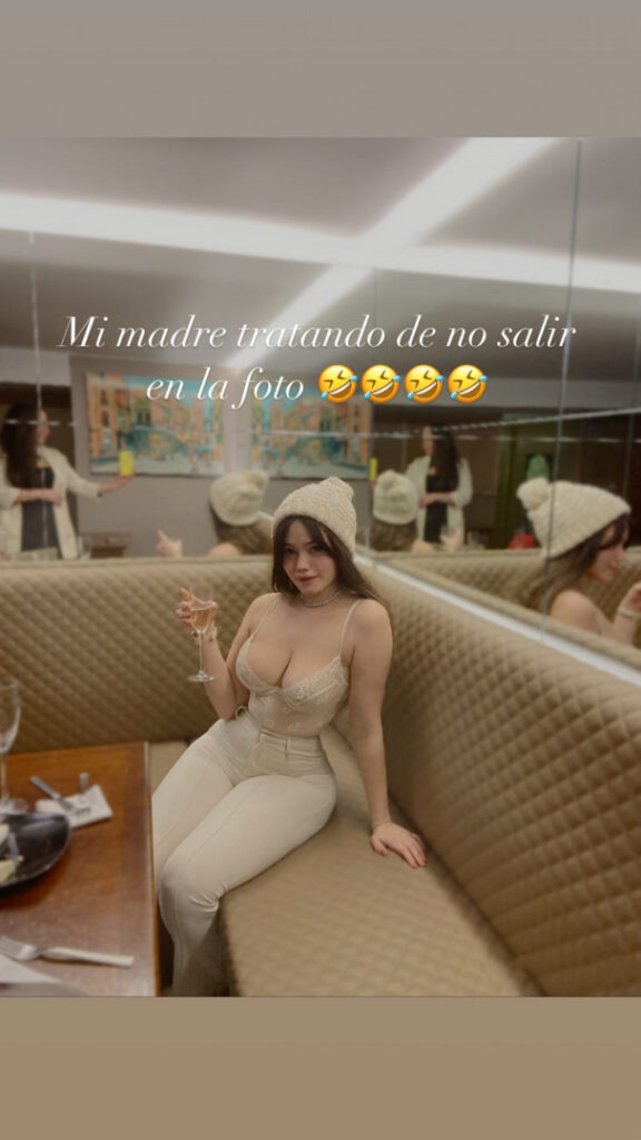 Instagram – jasmin.reyeshn – Nude Leaks