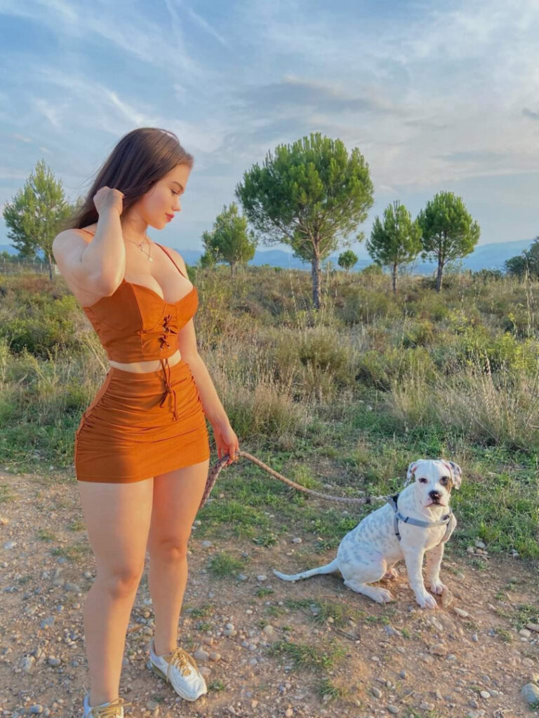 Instagram – jasmin.reyeshn – Nude Leaks