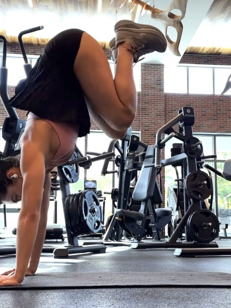 Celeb – Jenny Chiu – Nude