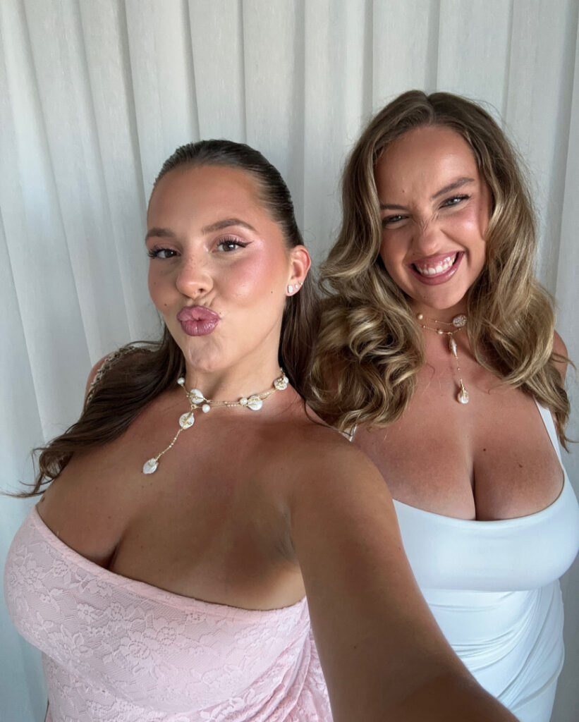 TikTok – Instagram – T H I C C – Joann van den Herik joannvdherik – Nude