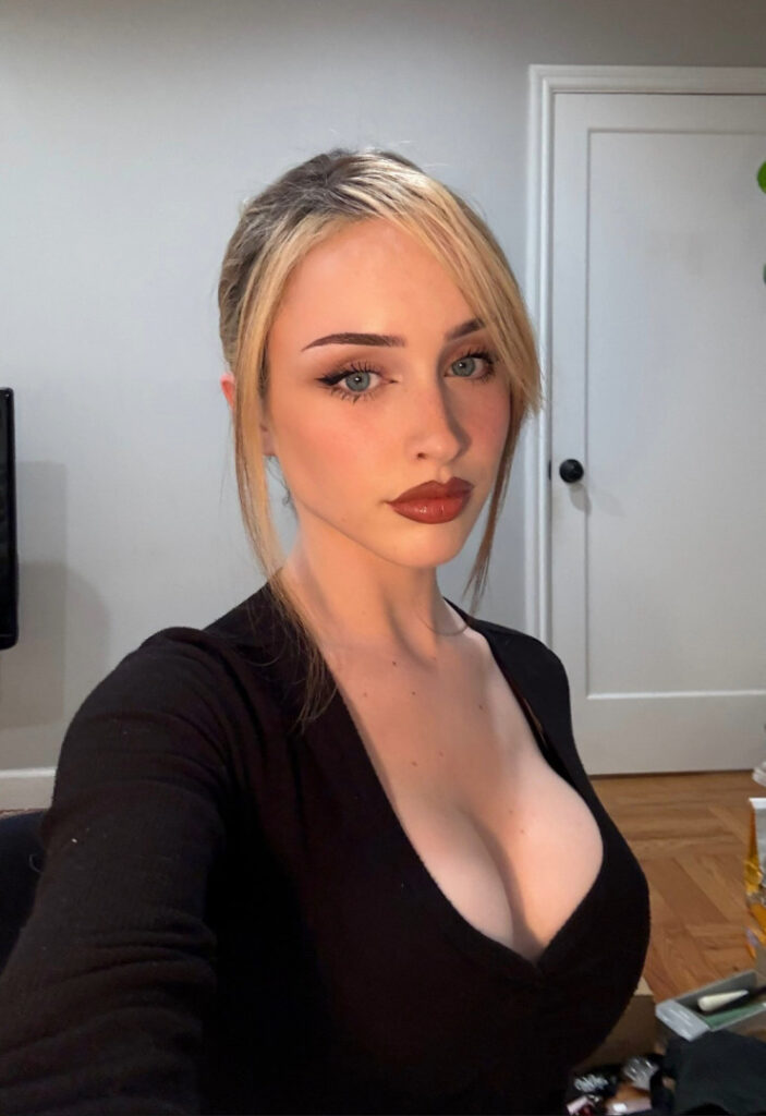 Instagram – Julia Román – Nude Leaks