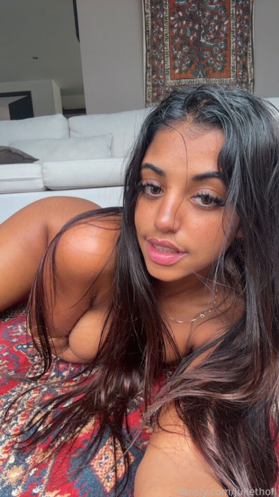 OnlyFans – TikTok – Juliethoflreal  Julieth diaz – Nude Leaks