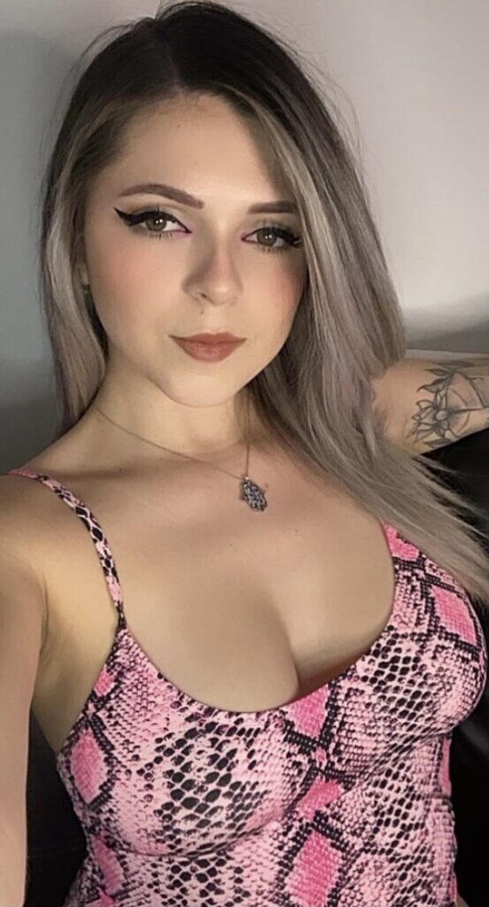 Instagram – Latina – julsgalaxyy – Nude Leaks