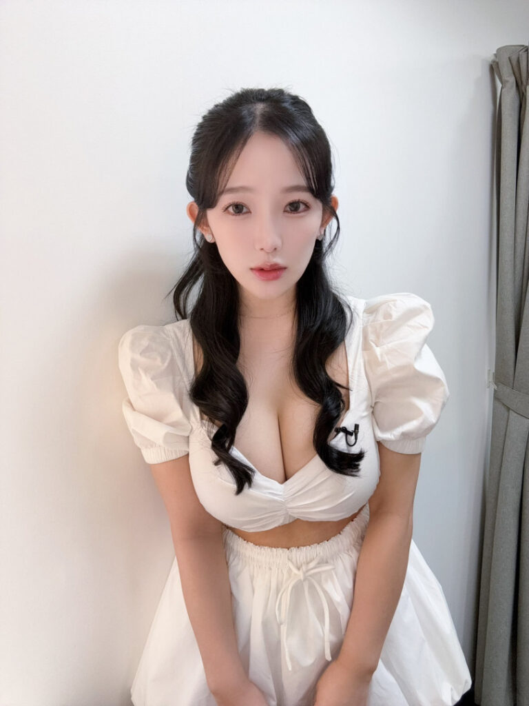 Instagram – Asian – Jun Amaki – Nude