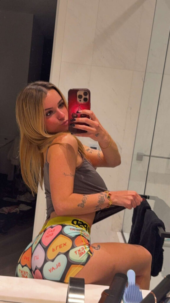 OnlyFans – TikTok – Kaitlyn Krems – Nude