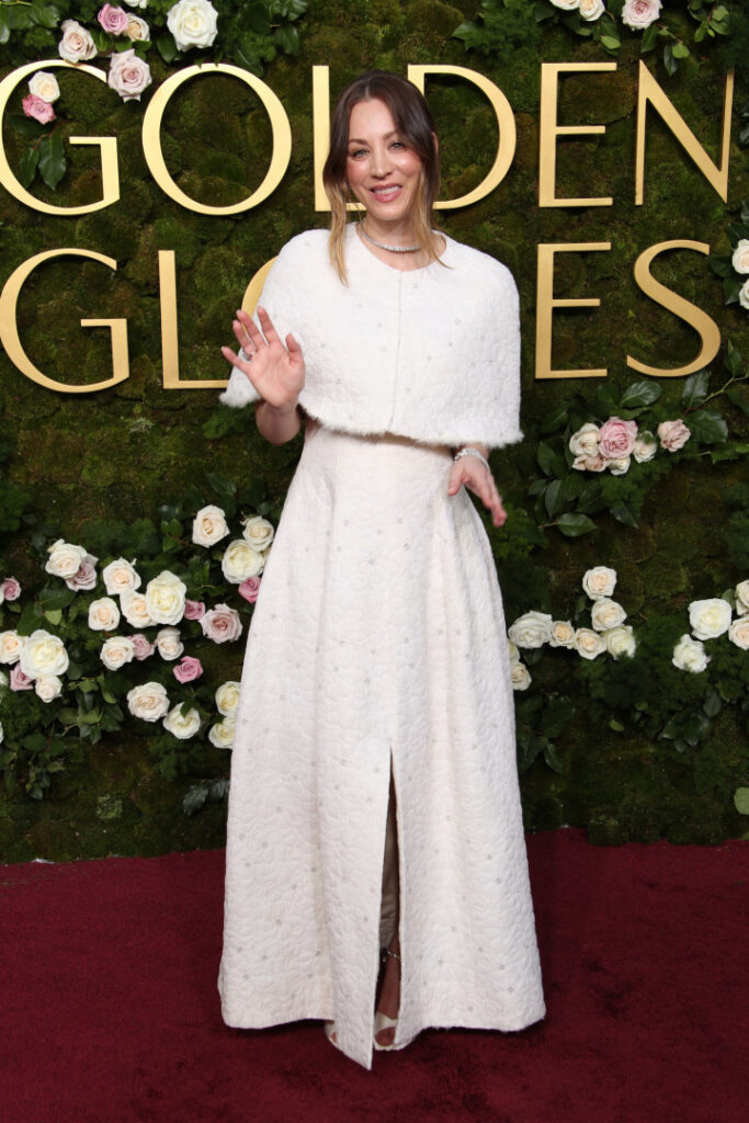 Celeb – Kaley Cuoco – Nude