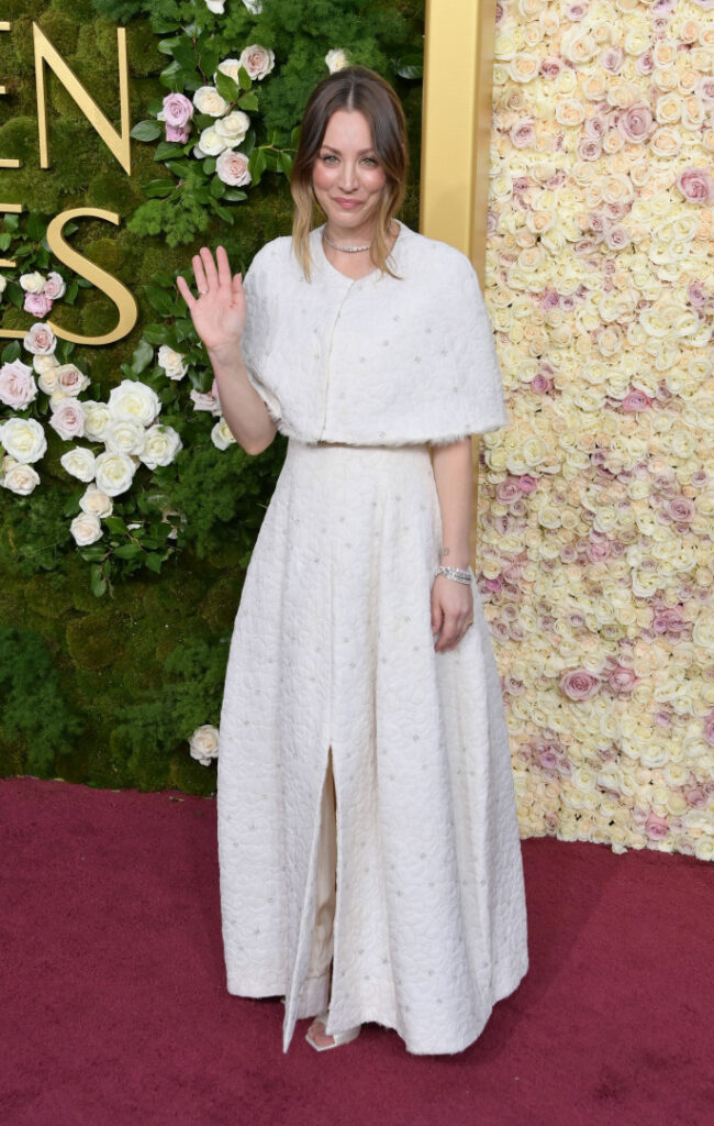 Celeb – Kaley Cuoco – Nude