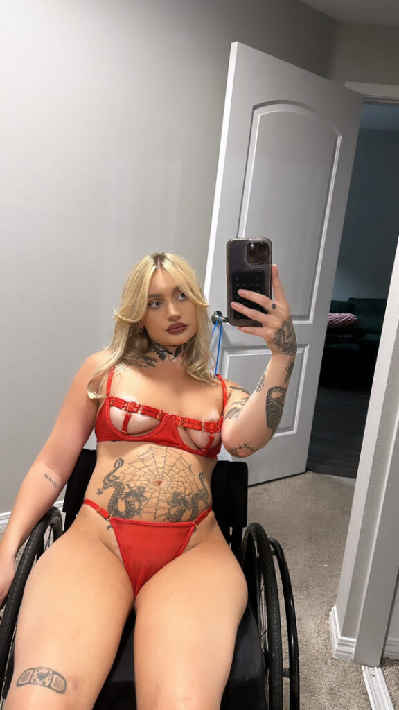 OnlyFans – karleexrosee  Karlee Rose – Nude Leaks