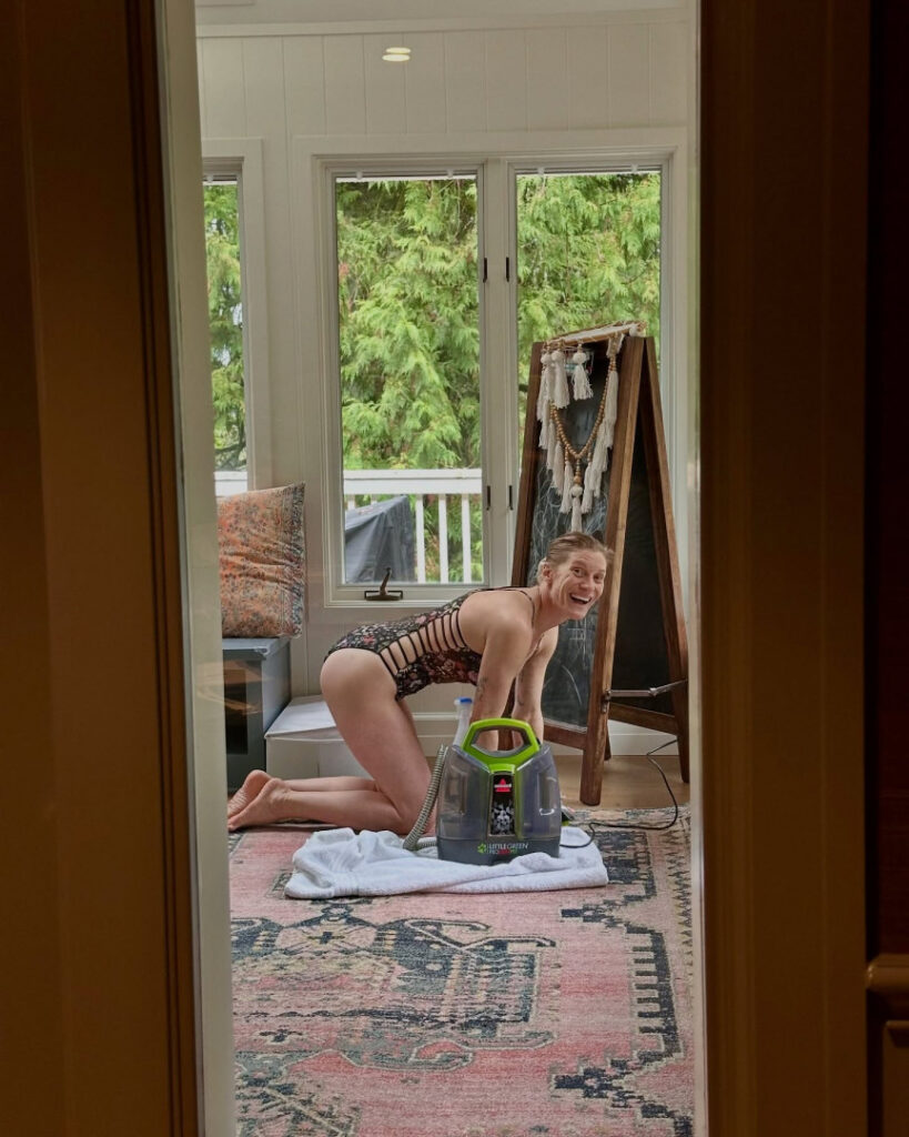 Celeb – Katee Sackhoff – Nude