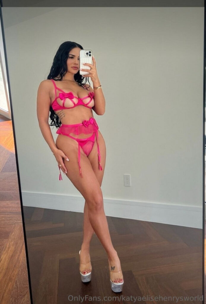 Instagram – Katya Elise Henry – Nude