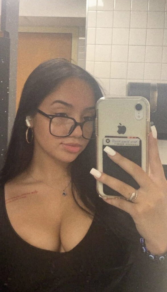 TikTok – Instagram – Kaylaxeinah – Nude Leaks