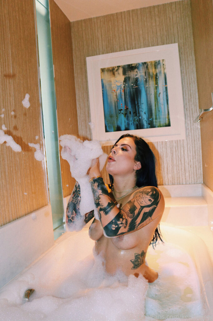 XXX – Keisha Grey – Nude