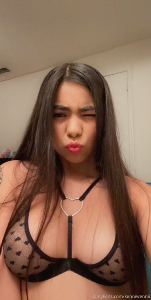 OnlyFans – ⠀X⠀ – Latina – kenniwennii – Nude Leaks