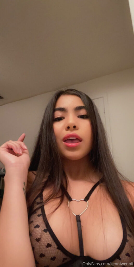 OnlyFans – ⠀X⠀ – Latina – kenniwennii – Nude Leaks