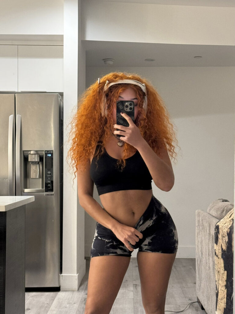 Instagram – Ebony – Kiera please – Nude