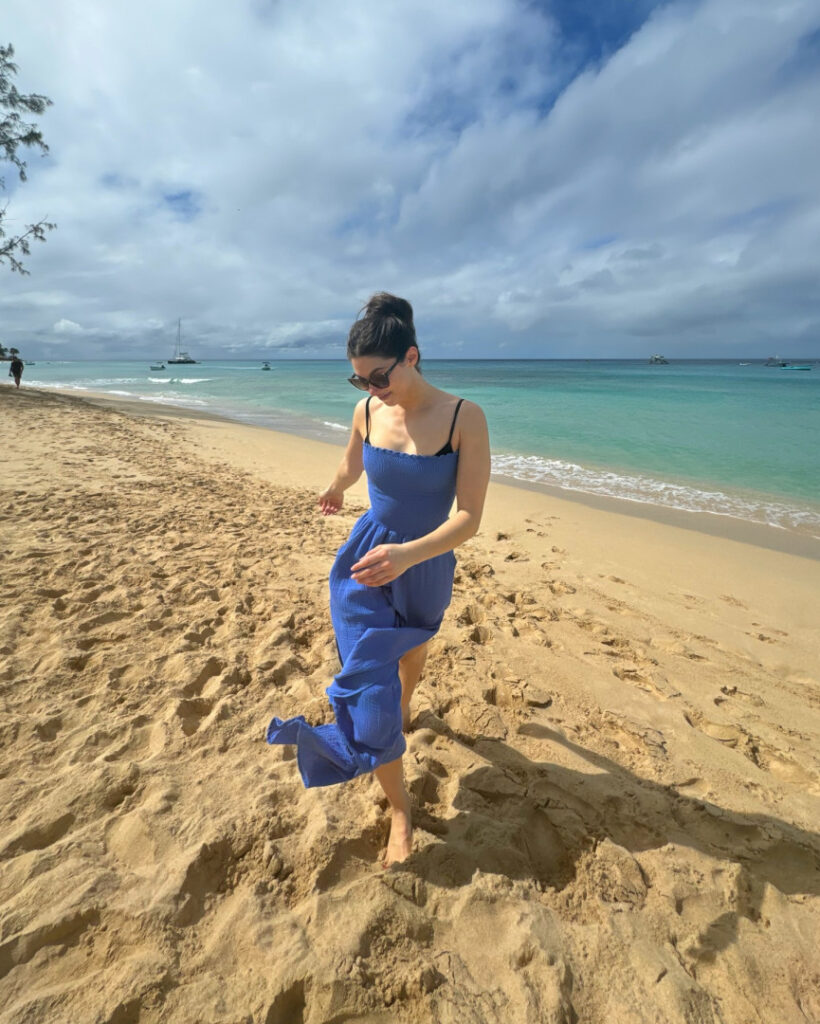 Celeb – Kira Kosarin – Nude