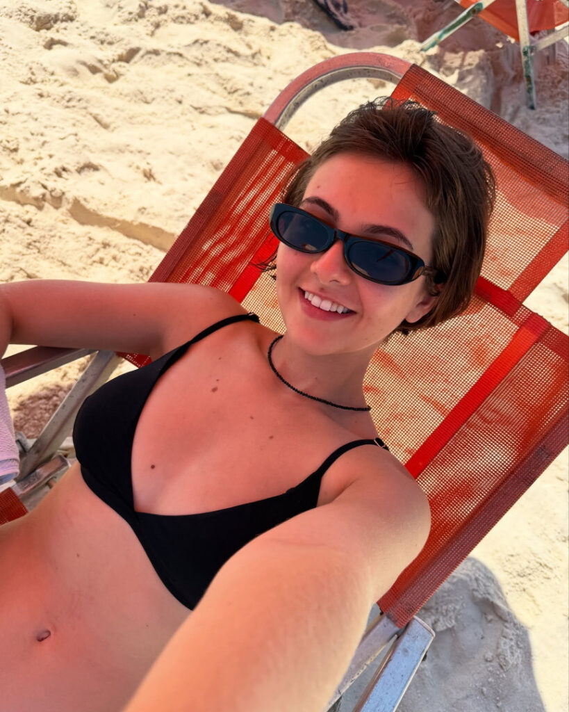 Brazil – Celeb – Klara Castanho – Nude Leaks