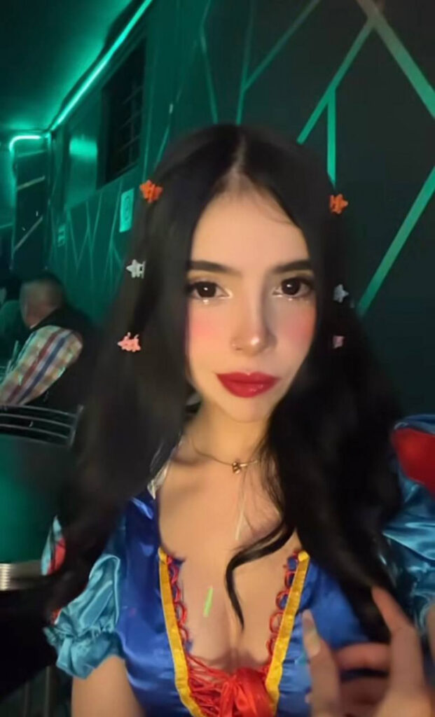 TikTok – Instagram – La Niña Fresa / Mariana Grimaldi – Nude Leaks