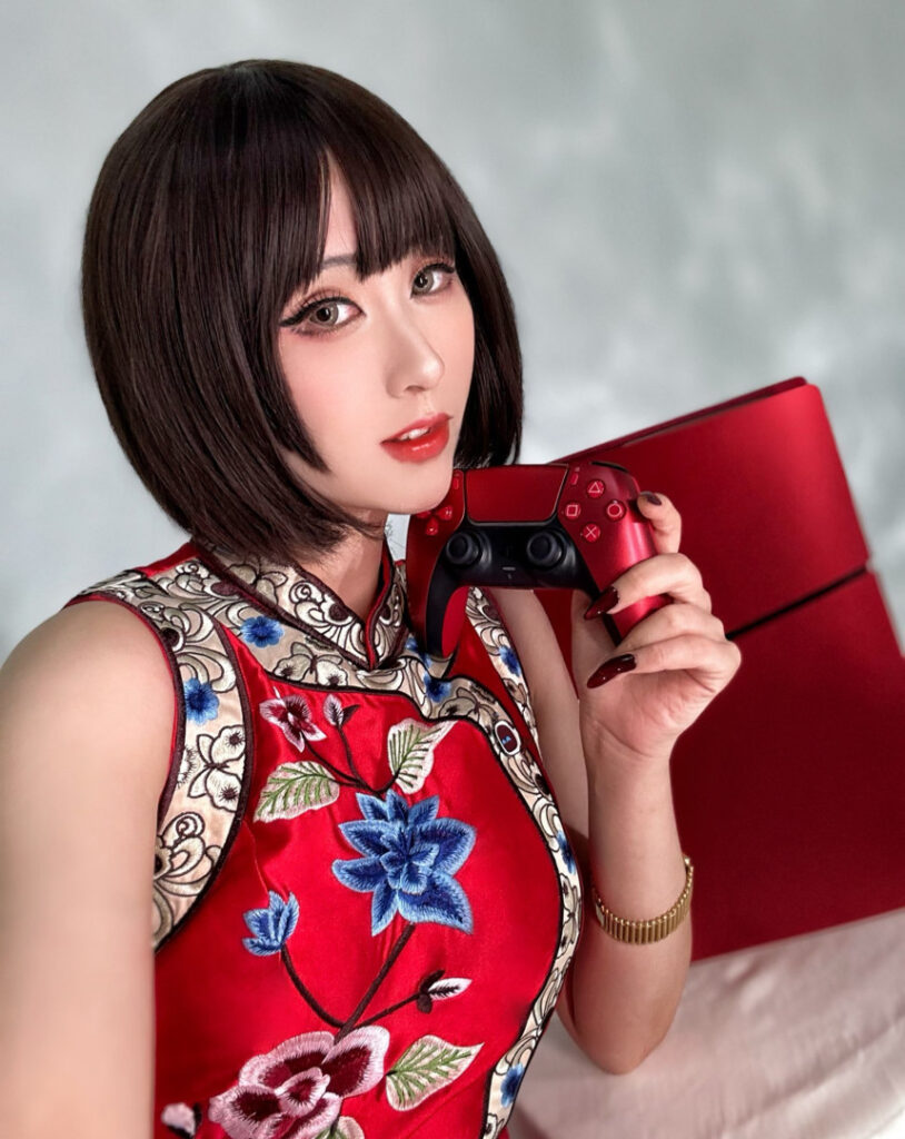 Cosplay – Asian – Indonesian – Larissa Rochefort – Nude