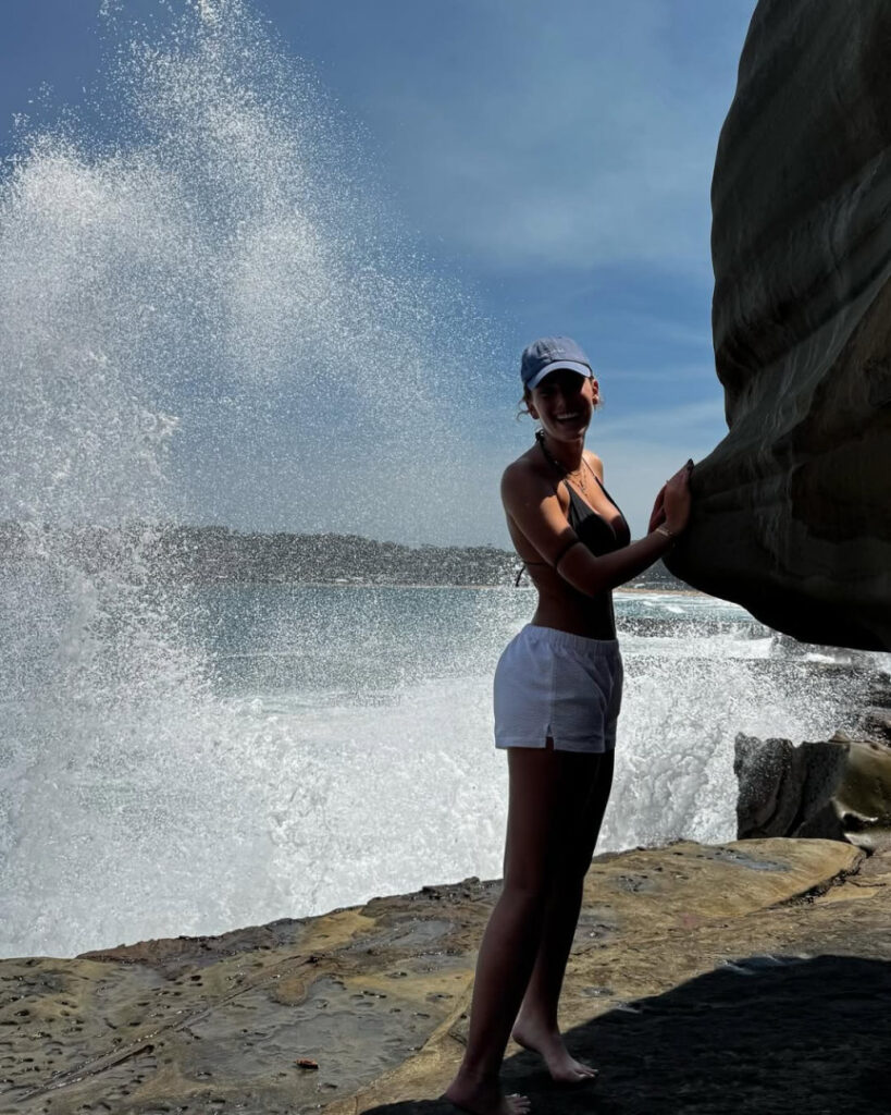 Instagram – LAURA @lauramjj – Nude Leaks