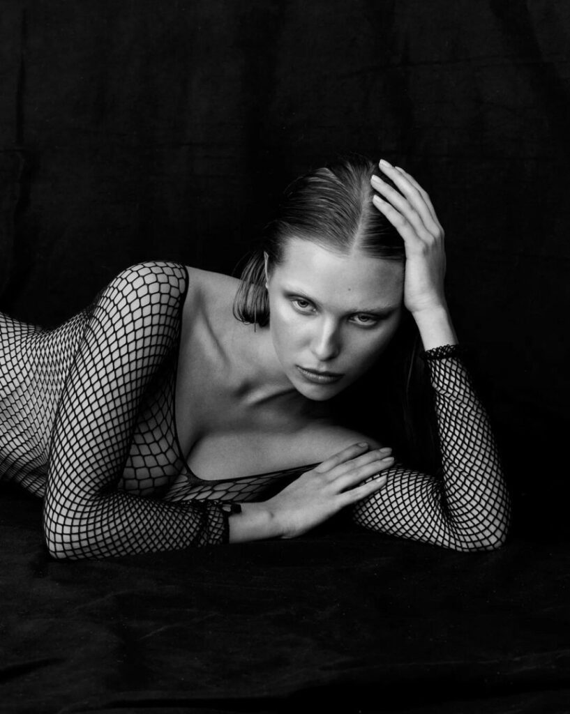 Instagram – Laura Oganessian – Nude Leaks