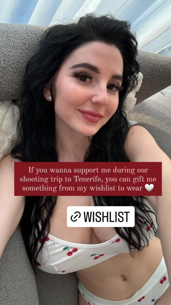 OnlyFans – Laurine – Nude